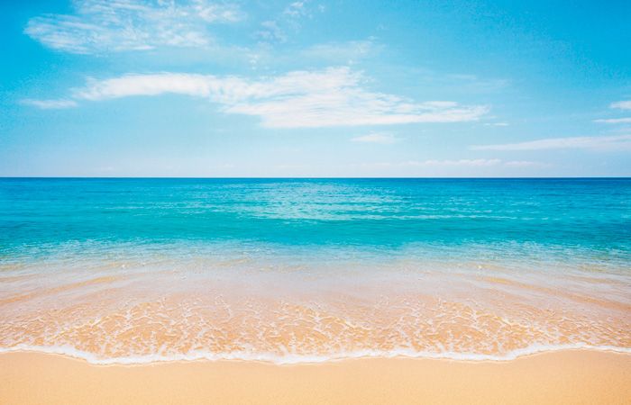 Sea-Sand-Beach-Vacation-Holiday-700.jpg