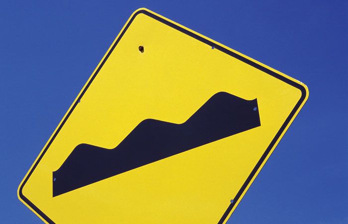 Warning-Sign-Bumpy-Road-Recovery-Recession-700x450.jpg